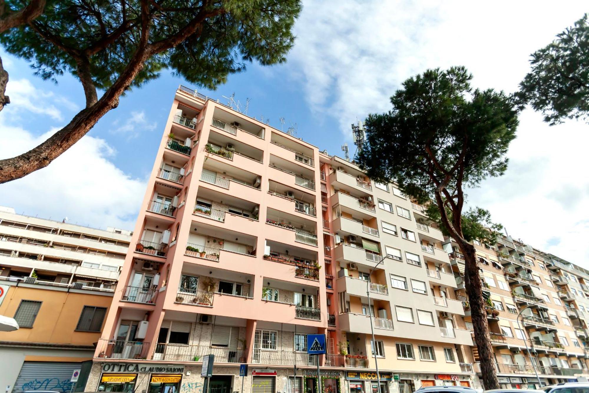 Appia Nuova Lucrezia Apartment Рим Экстерьер фото